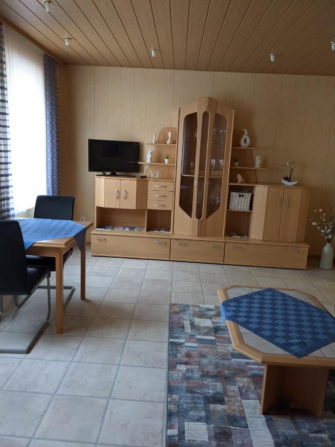 Ferienwohnung Bruss Зарлуи Екстериор снимка